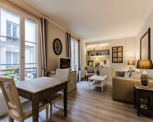 29 Rue du Champ de Mars, 75007 Paris, France start1