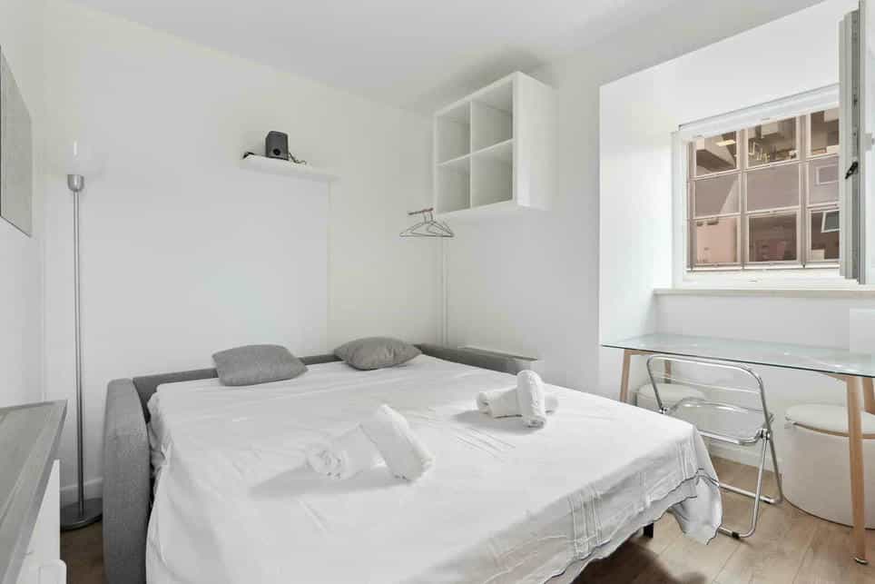 18 Rue Gaston de Caillavet1