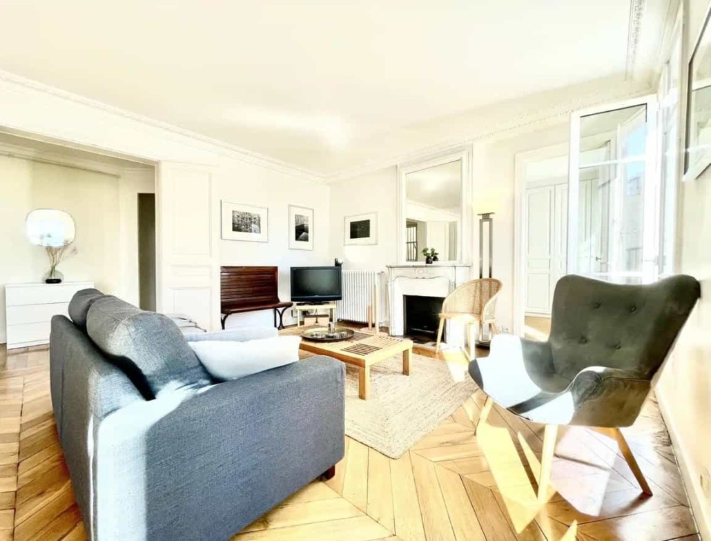 46 Rue Louise-Émilie de la Tour d'Auvergne1