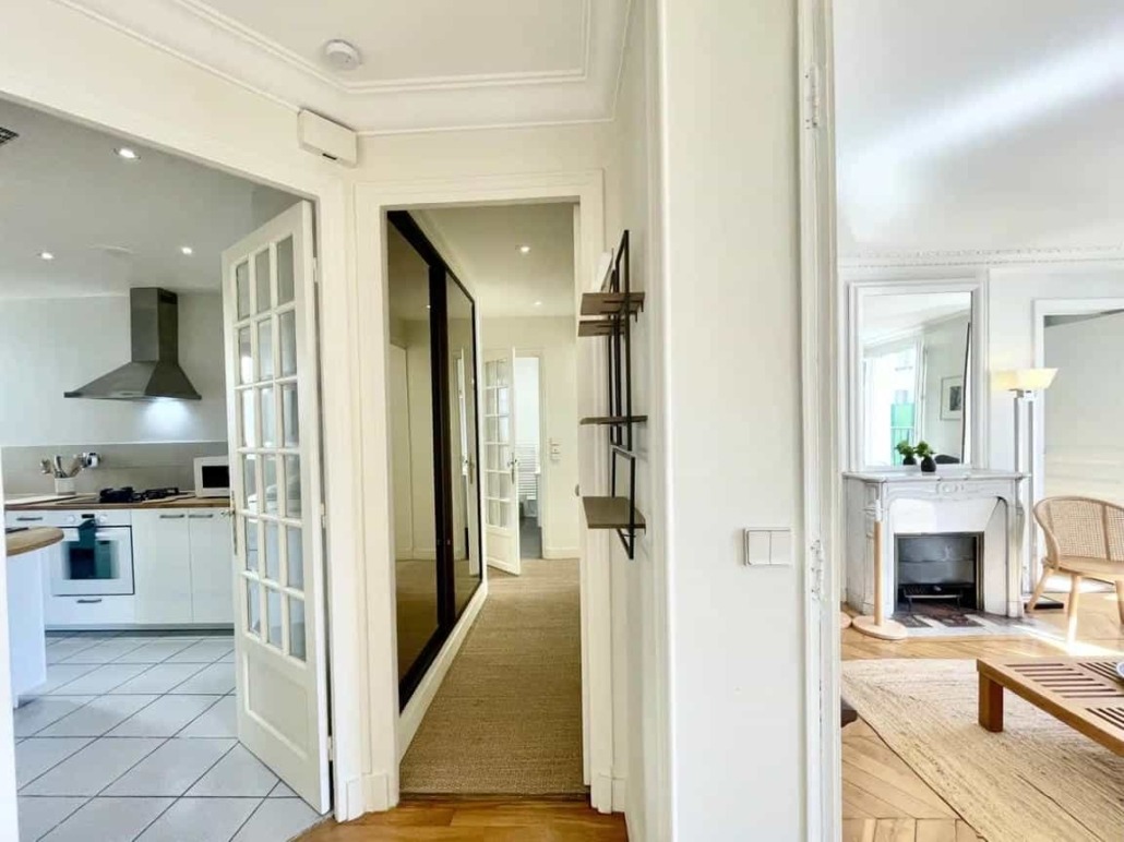 46 Rue Louise-Émilie de la Tour d'Auvergne12