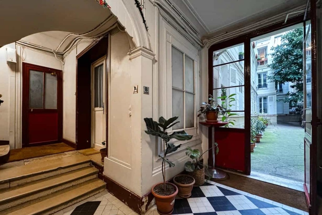 46 Rue Louise-Émilie de la Tour d'Auvergne23