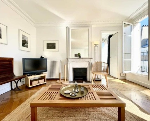 46 Rue Louise-Émilie de la Tour d'Auvergne3