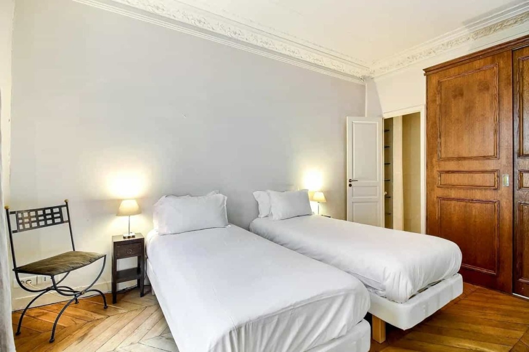 8 Rue Pierre Fontaine11