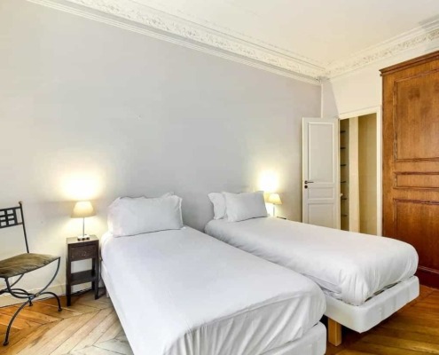 8 Rue Pierre Fontaine11