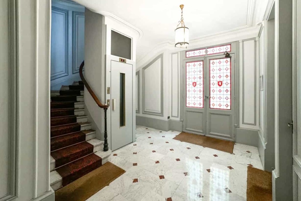 9 Av. Duquesne14