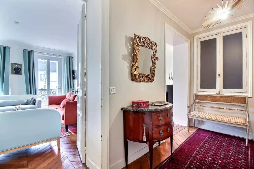 9 Av. Duquesne7