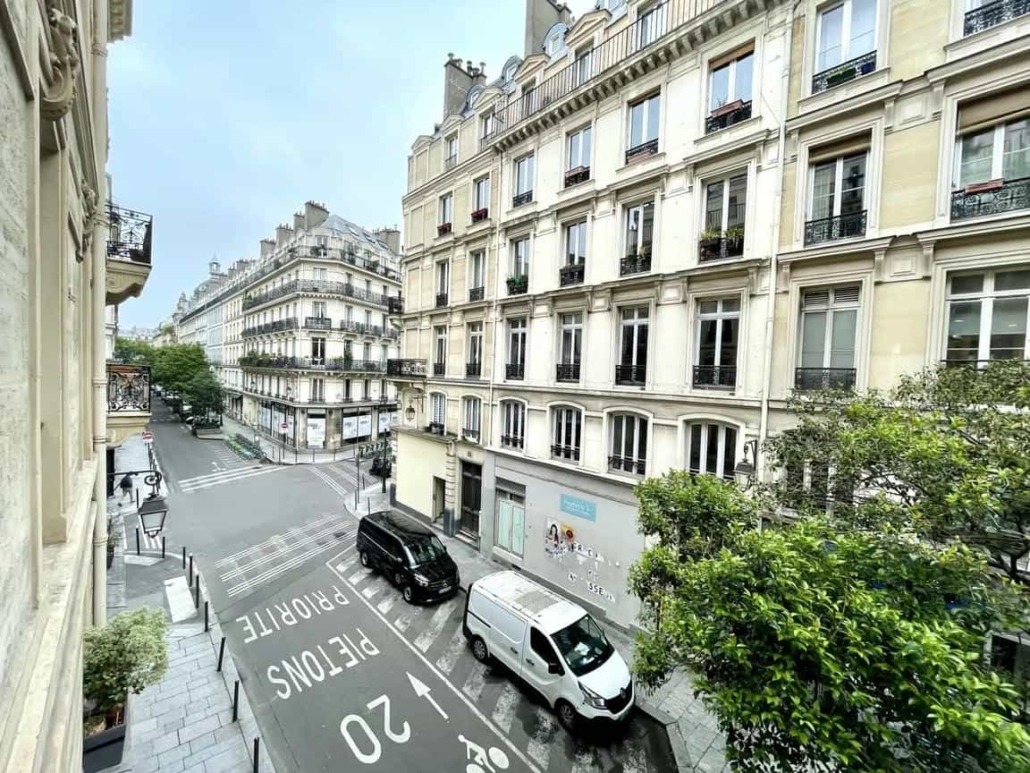 Rue Greneta10