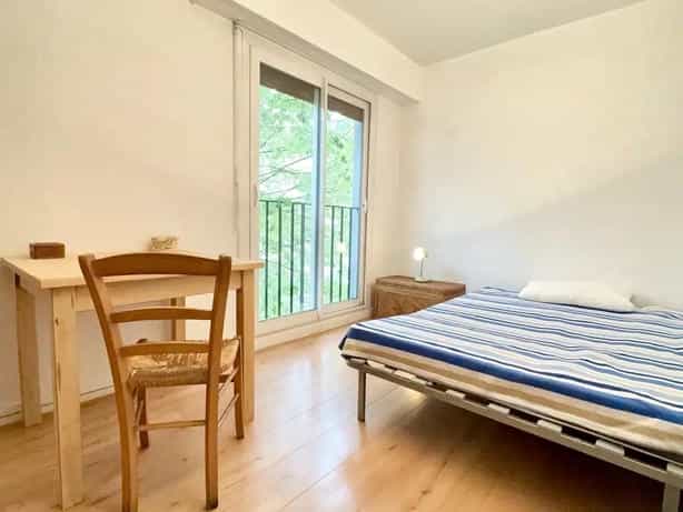 36 Rue Friant11