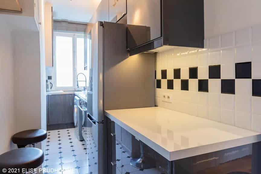 27 Rue Damrémont8