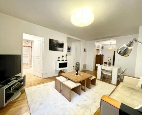 9 Rue Pierre Demours6